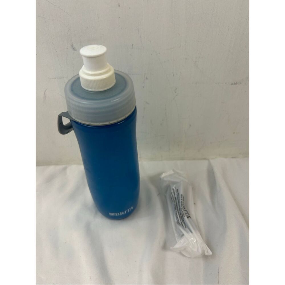 Brita‎ water travel bottle with 1 new filter
